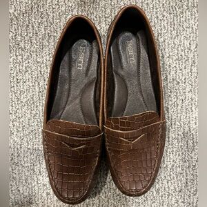 Born Women's Croc-Embossed Brown Loafers